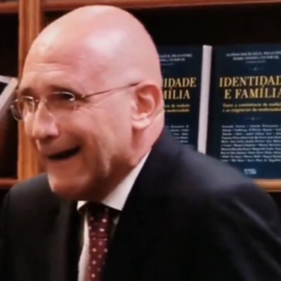 Jovem Conservador De Direita