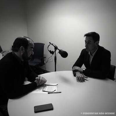 Perguntar Não Ofende