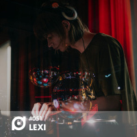 NA CABINE #051: Lexi