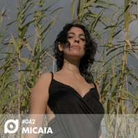 NA CABINE #042: Micaia