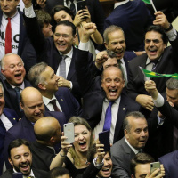 Governo Bolsonaro teve que dividir pouquíssimo poder para aprovar essa reforma