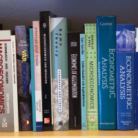 4 LIBRI su BITCOIN e FINANZA PERSONALE per lESTATE