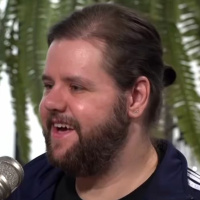 Guga Mafra // POUCAS #61