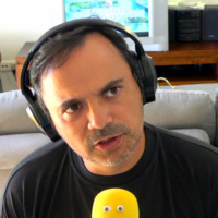 #215 - Pessoas que ouvem música alta...