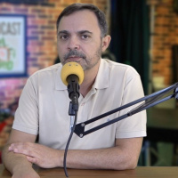 Ep. 321 - Andar de mota e dilemas familiares