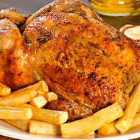 POLLO A LA BRASA, BETO ORTIZ Y CÓMICS
