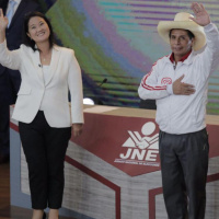 FUJIMORI POPULISTA Y CASTILLO MACHISTA