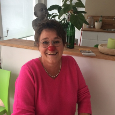 Tina Talkt - Ein Podcast Von Radio Herford Moderatorin Bettina Kirchner