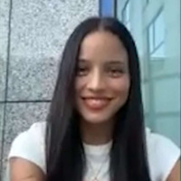 Entrevista a Emilia: “Este mes salen mis brillitos, los originales”