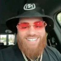 Entrevista a Miky Woodz: “Me gusta compartir con mi hijo y acompañarlo”