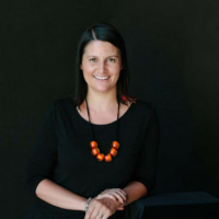 Ep. 19 . Well woman care, menstrual cycles, postpartum wellness amp seasons of a womans life with Janelle Gullan - The Wild Orange Tree