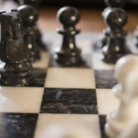 AMAI OS VOSSOS INIMIGOS