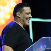 #426 - Tu Não És a Terra e Não És o Povo, a Sua Glória Brilhará Sobre Ti (Gabriel Diaz)