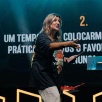 #735 - Um Tempo Como Nunca (Joana Cabral) 