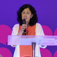 #557 - Tudo Pode Acontecer À Hora Sexta (Amélia Boto)