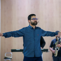 Forçado pelas circunstâncias - Perilo Borba