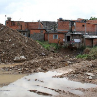 Milhões de pessoas sofrem com acesso a água potável