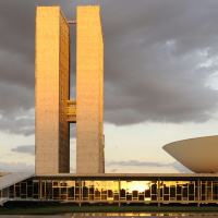 Sem impeachment, sem segunda instância e sem debandada de generais