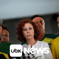 MUNDO - Ucrânia diz que atingiu ponte russa para Crimeia com explosivos submarinos